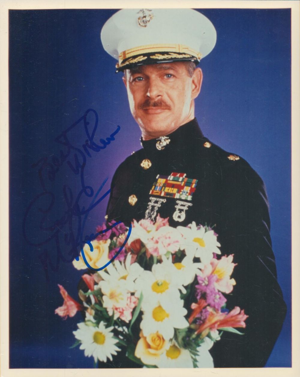Lot 127: Gerald Mcraney signed 10x8 inch colour photo. Good...