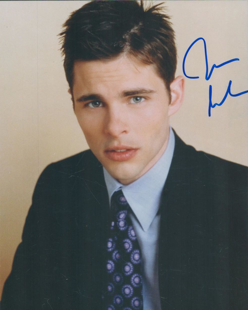 Lot 132: James Marsden signed 10x8 inch colour photo. Good...
