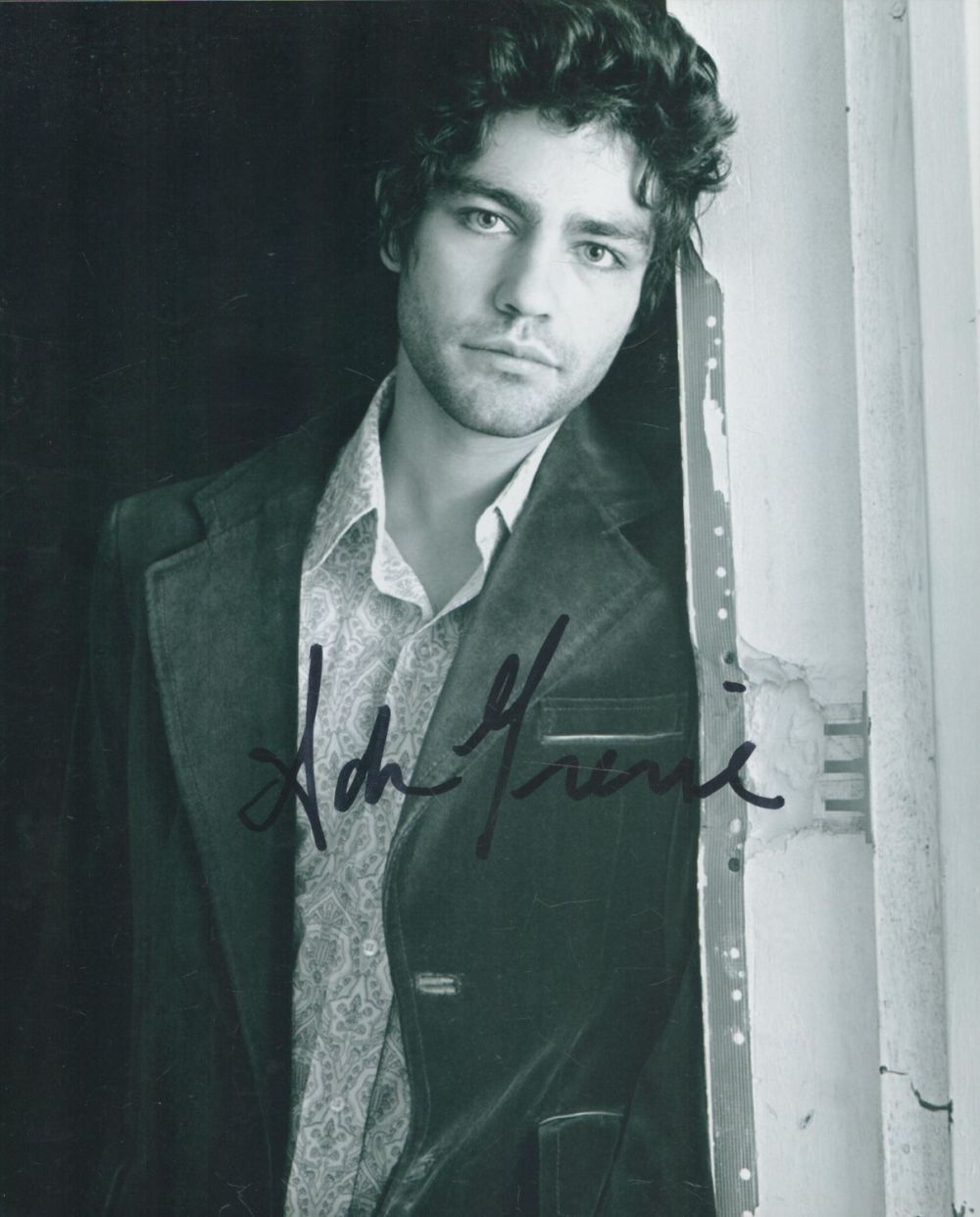 Lot 189: Adrian Grenier signed 10x8 inch black and white...