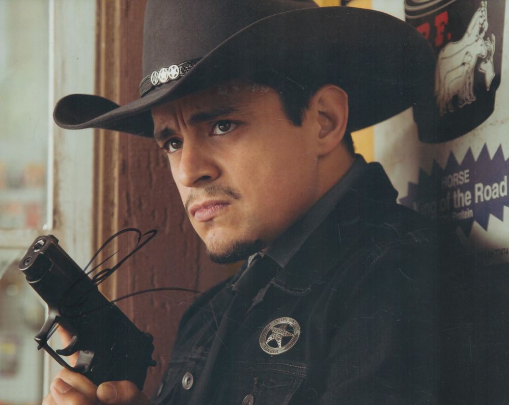 Lot 190: Jessie Garcia signed 10x8 inch colour photo. Good...