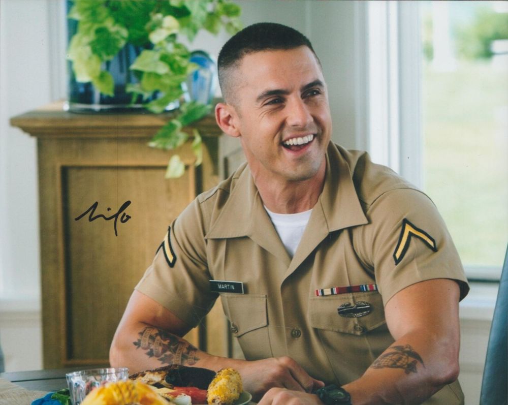 Lot 231: Milo Ventimiglia signed 10x8 inch colour photo. Good...