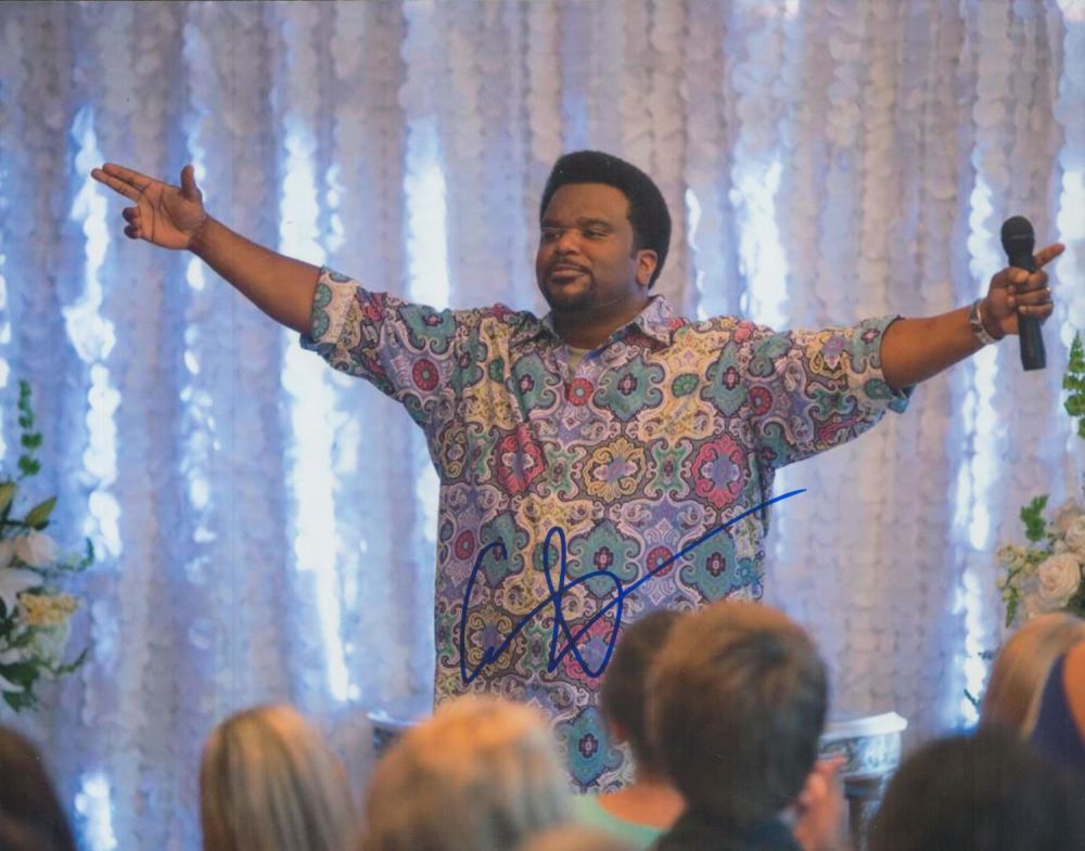 Lot 236: Craig Robinson signed 10x8 inch colour photo. Good...