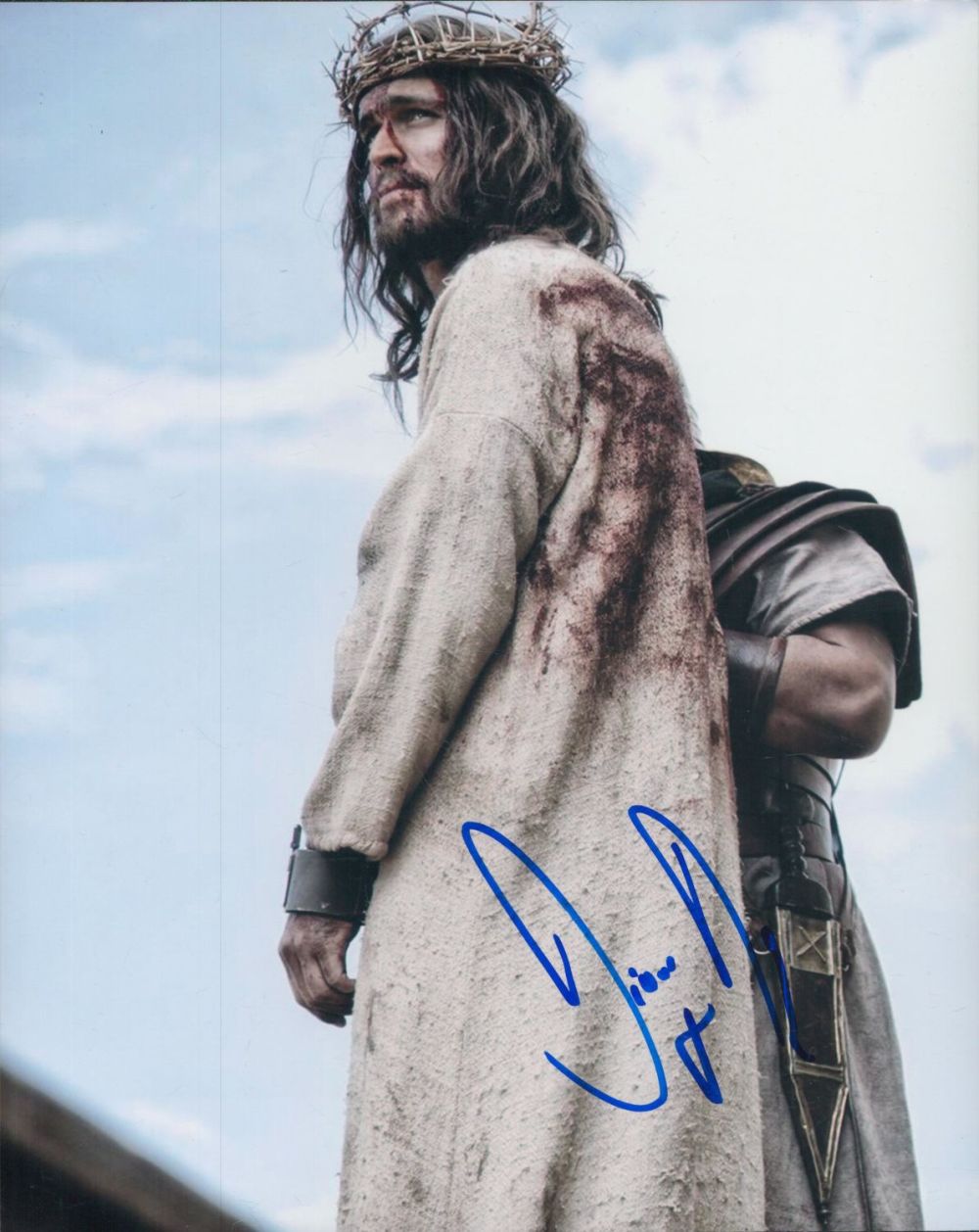 Lot 313: Diogo Morgado signed 10x8 inch colour photo. Good...