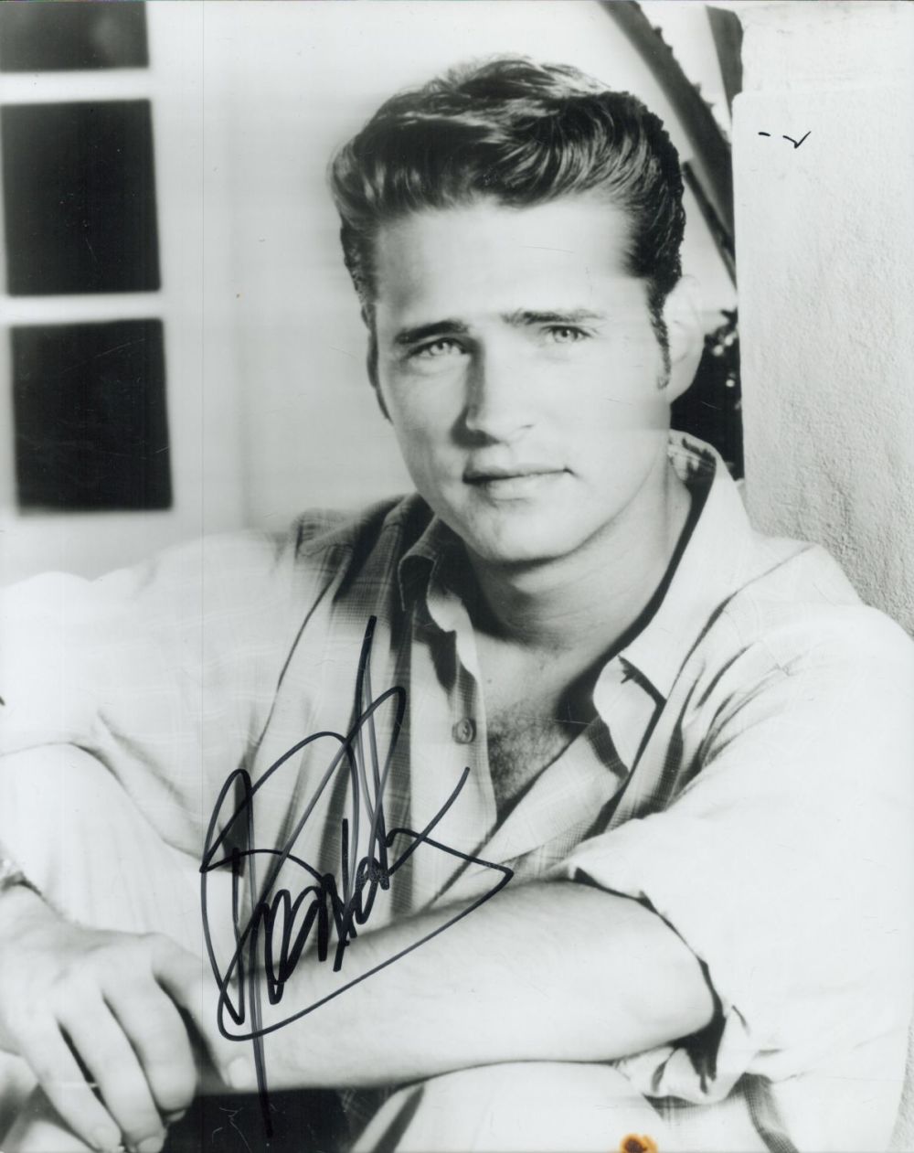 Lot 329: Jason Priestley signed 10x8 inch black and white...