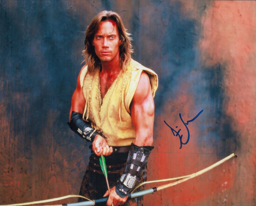 Lot 345: Kevin Sorbo signed 10x8 inch colour photo. Good...