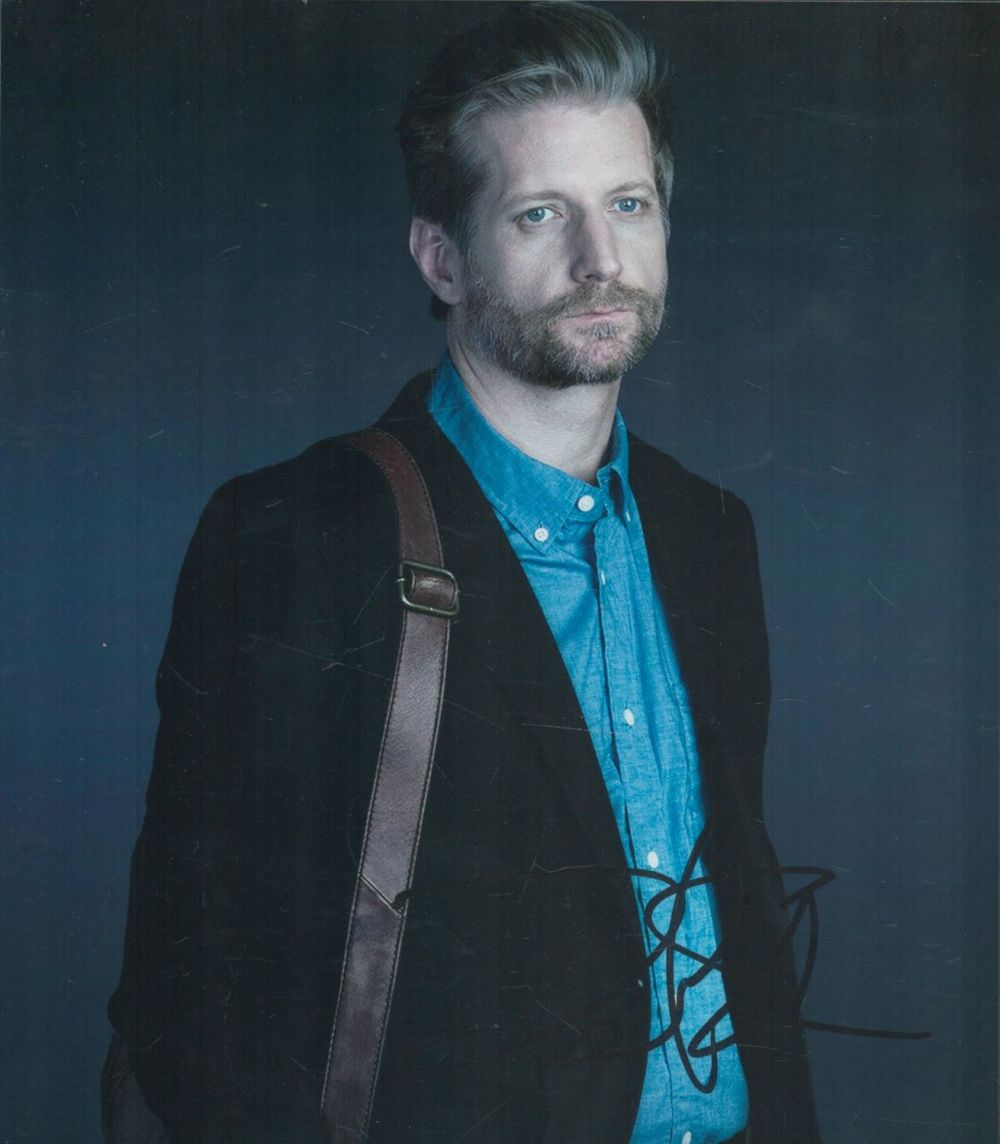 Lot 350: Paul Sparks signed 10x8 inch colour photo. Good...