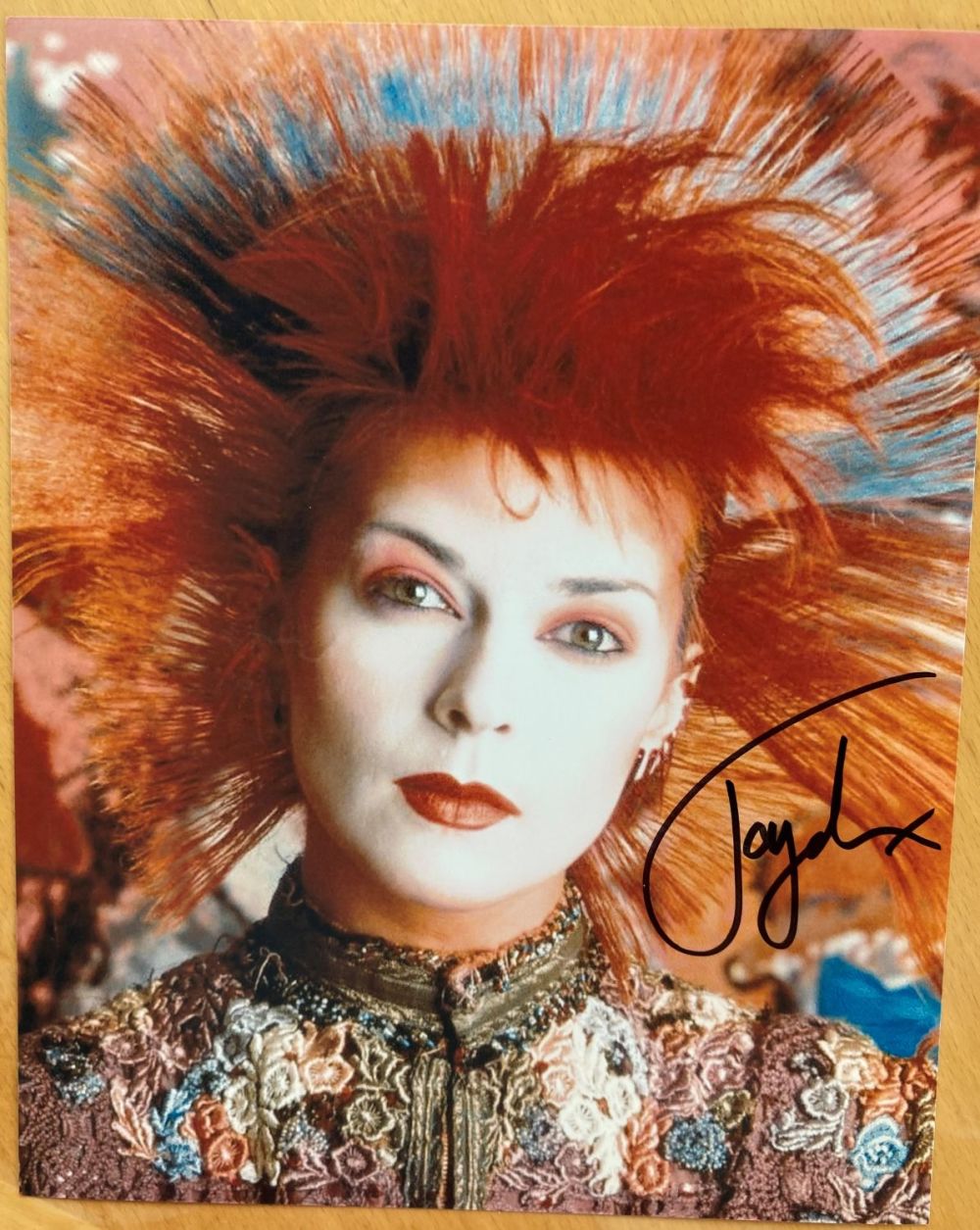 Lot 182: Punk Queen Toyah big hair signed 10 x...