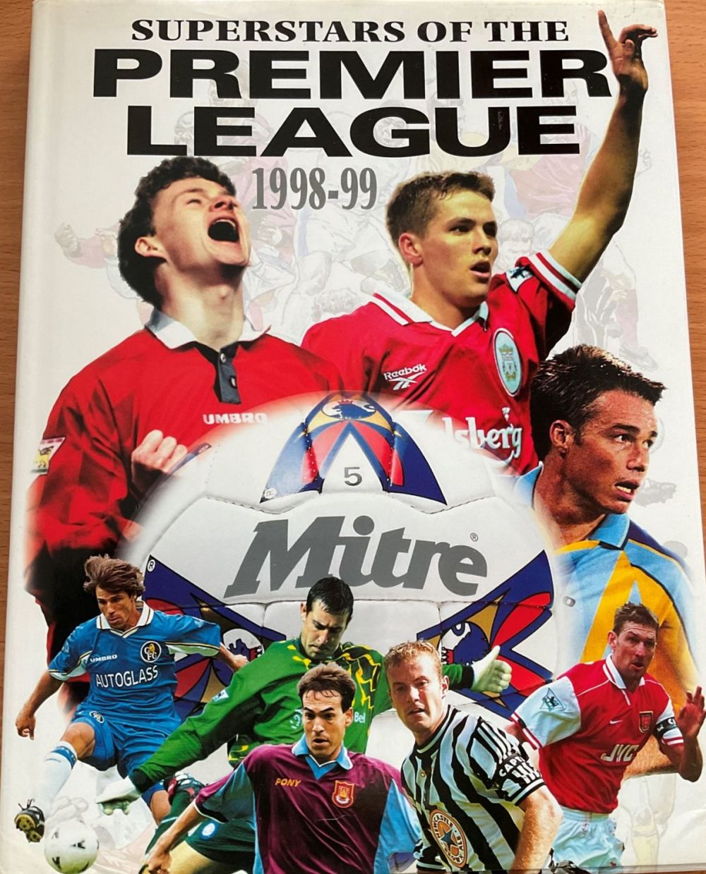 Lot 248: Superstars of the Premier League 1998-99 Book, Unsigned....