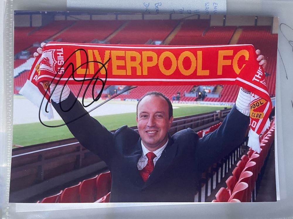 Lot 39: Rafa Benitez Former Liverpool Manager 7x5 inch signed...