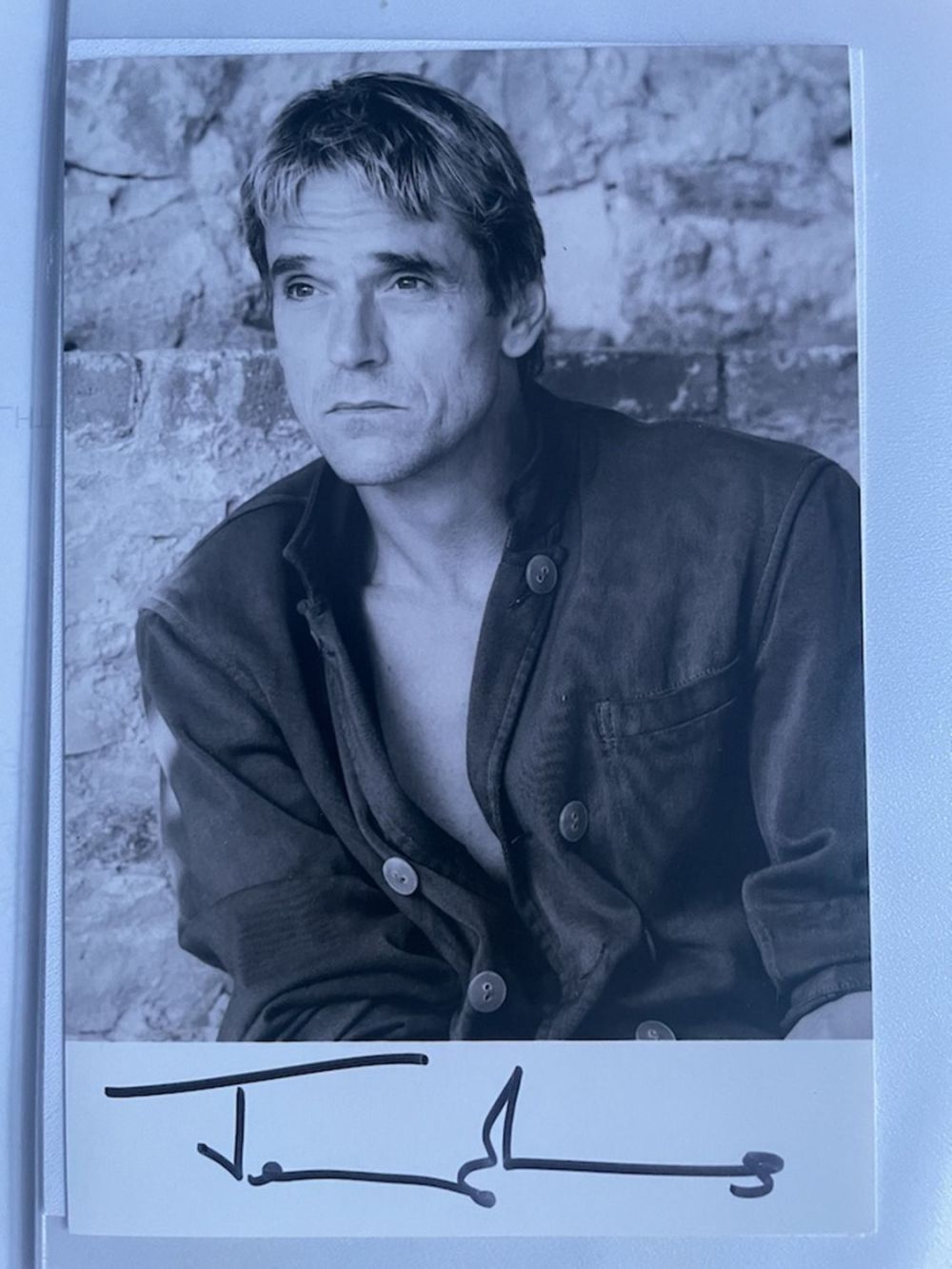 Lot 72: Jeremy Irons Munich Edge of War Actor 6x4...