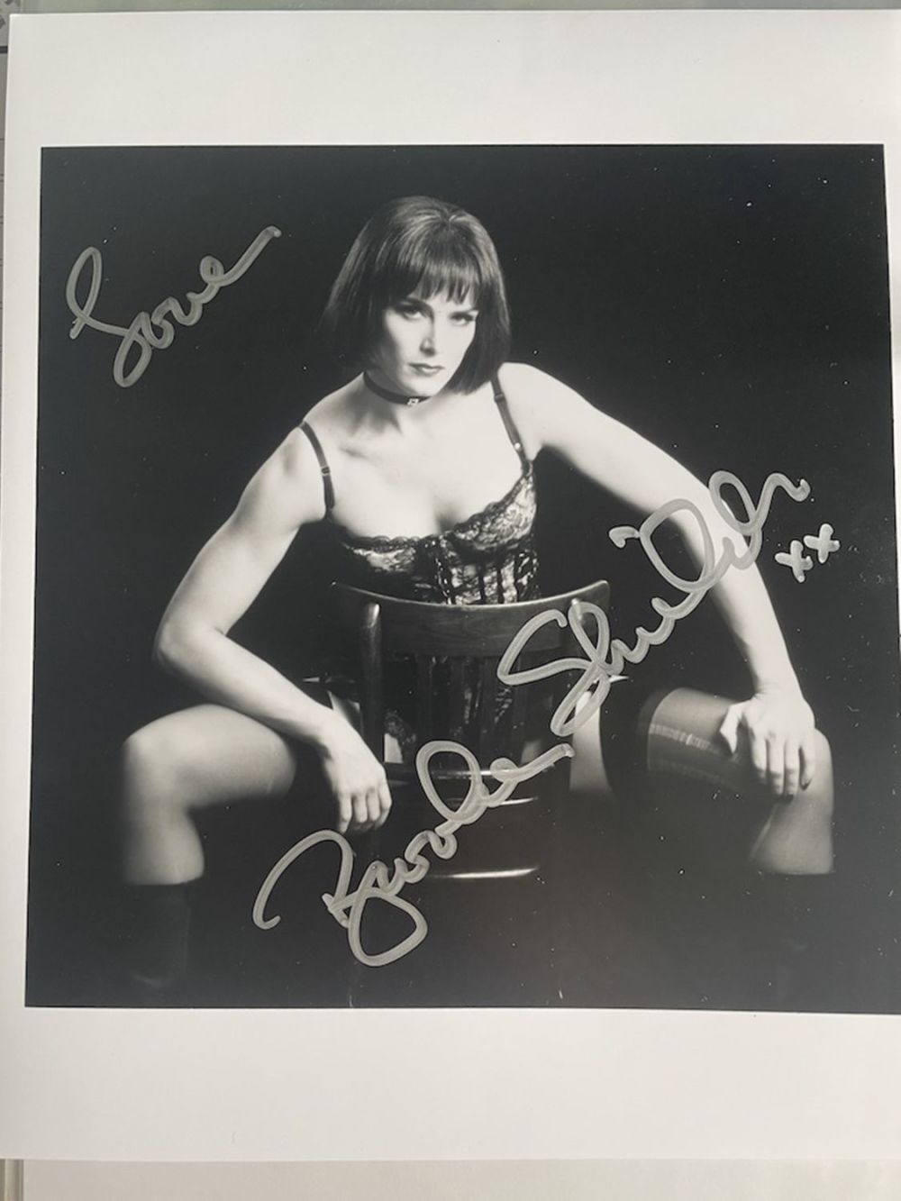 Lot 137: Brooke Sheilds American Model and Actress 10x8 inch...