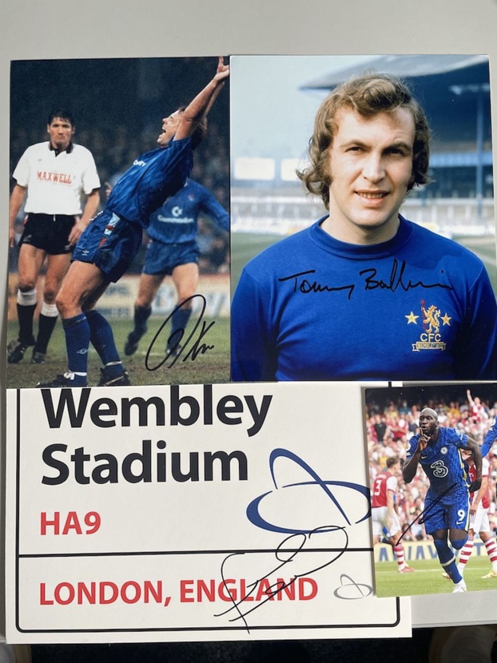 Lot 227: Lukaku, Dixon, Di Matteo, Baldwin, Harris, Smertin and...