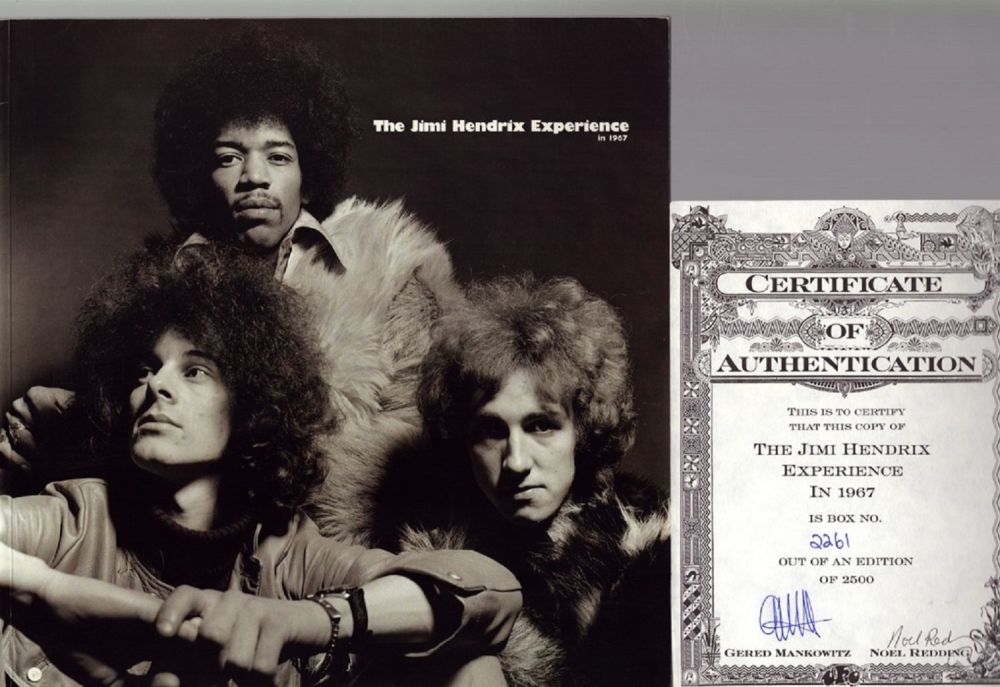 Lot 74: The Jimi Hendrix Experience in 1967 booklet. Includes...
