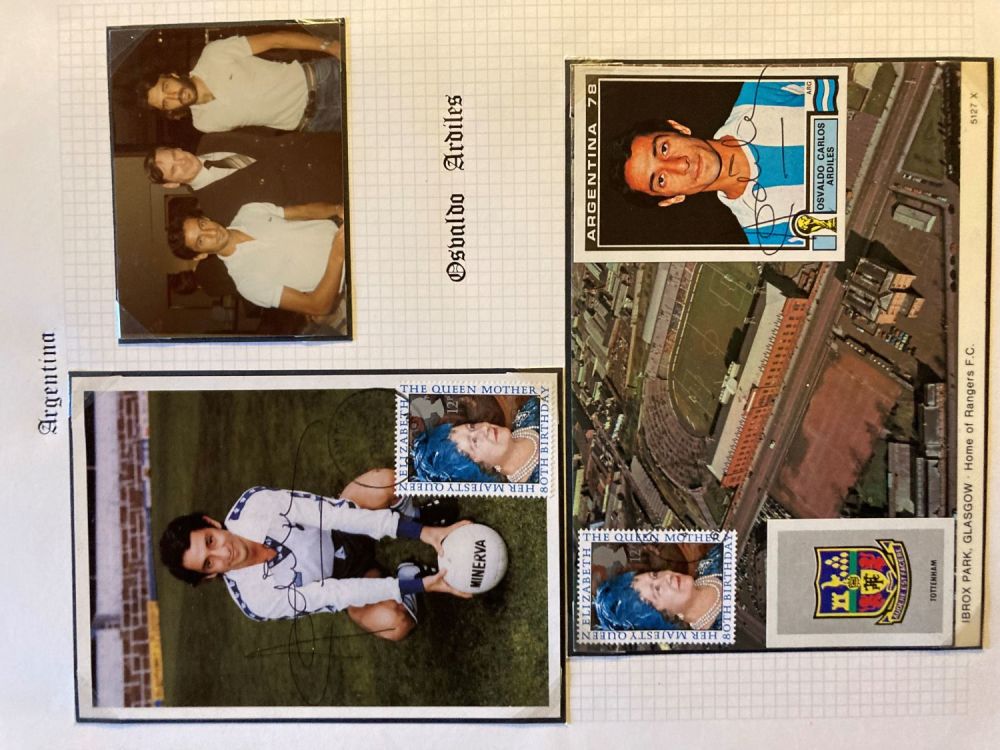 Lot 147: Football Argentina legend Osvaldo Ardiles signed photo and...