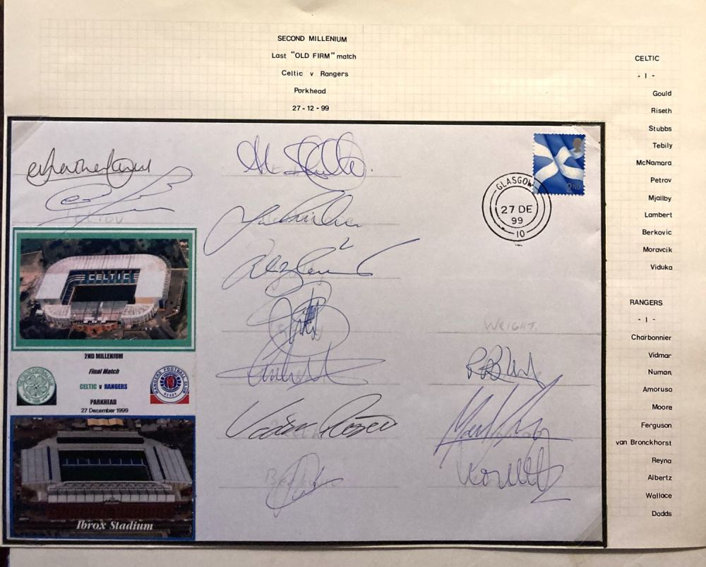 Lot 152: Celtic 12 team signed 1999 cover for final...