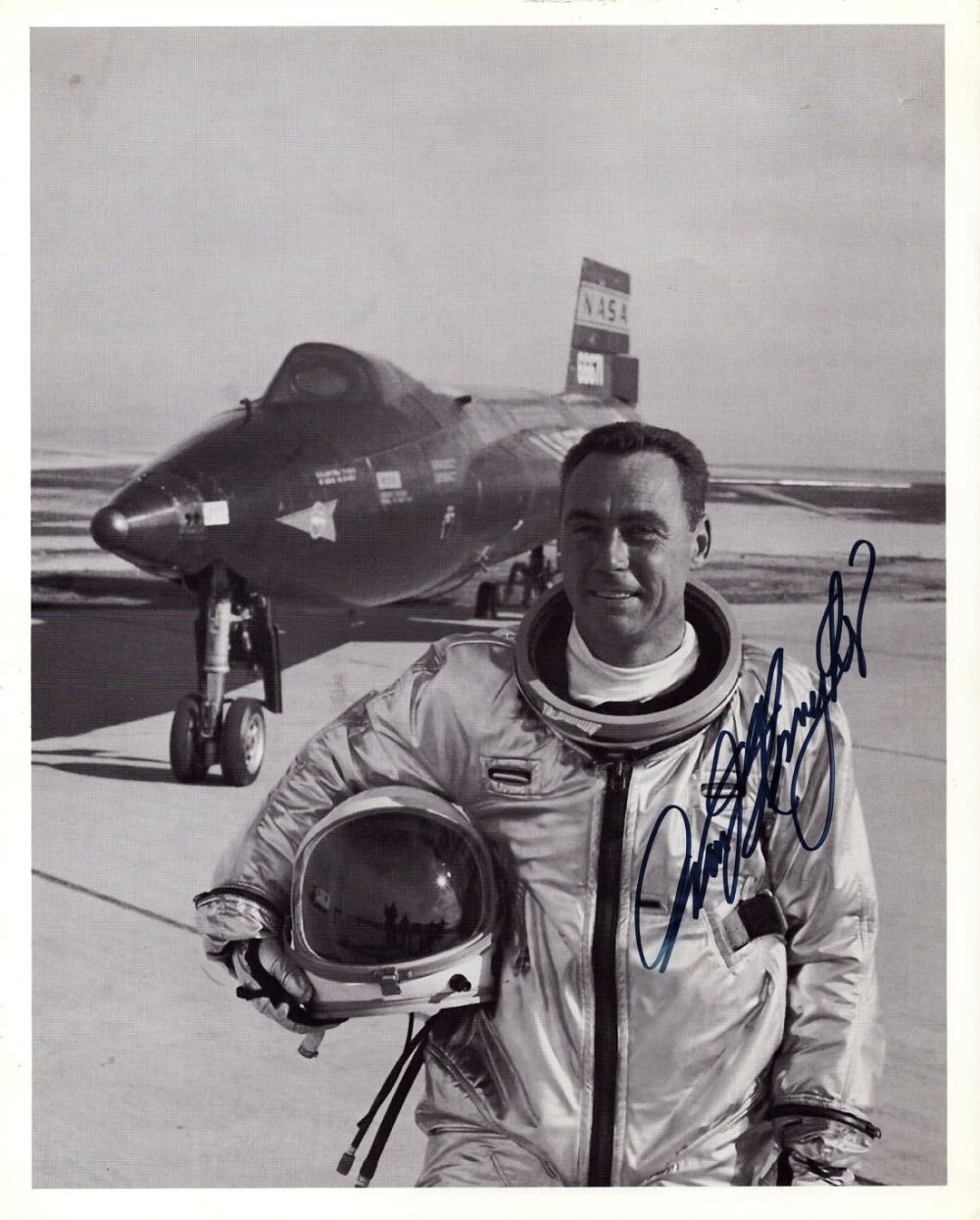 Lot 82: William J Knight signed 10x8inch black and white...