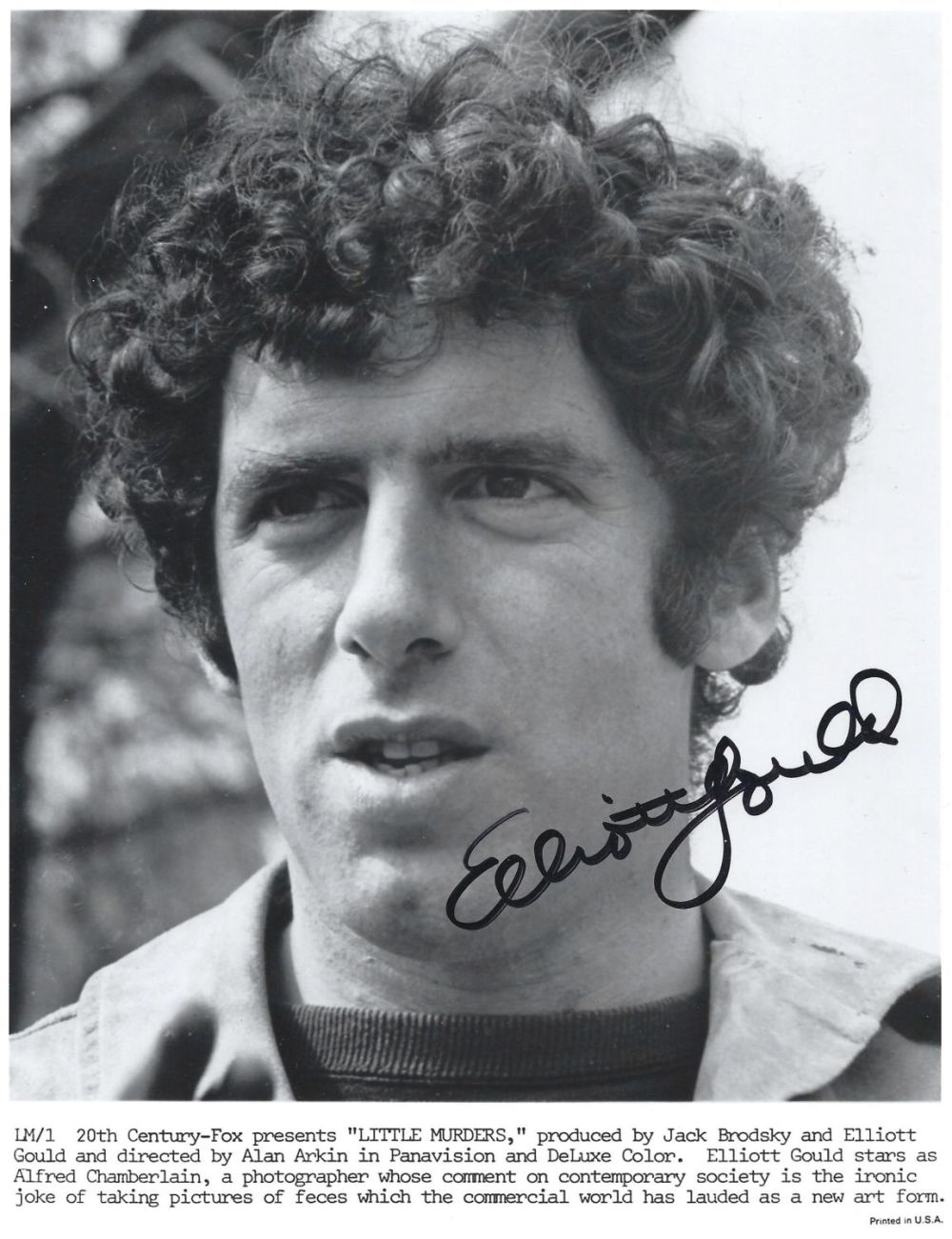 Lot 173: Elliott Gould signed 10x8inch black and white photo....