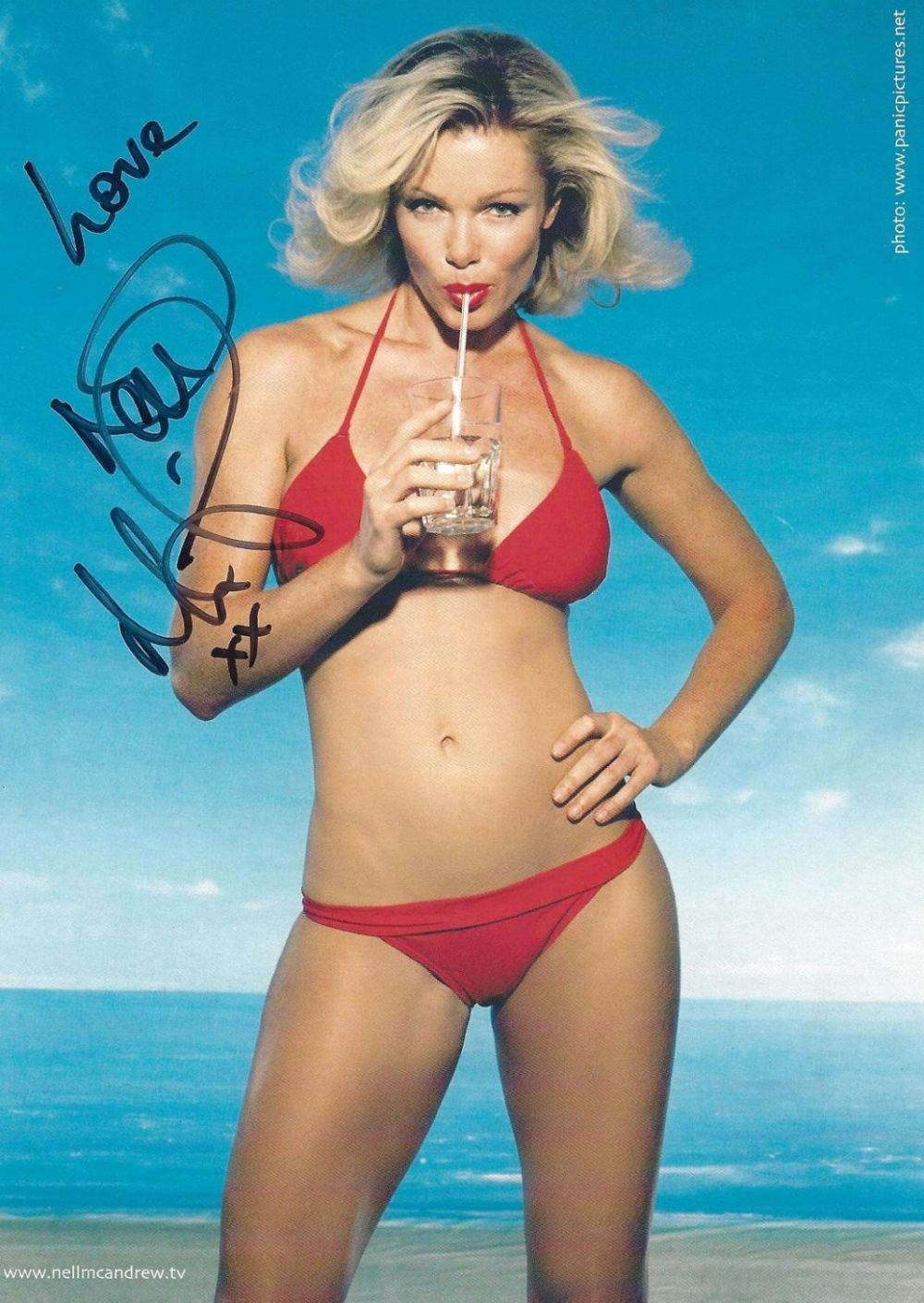 Lot 187: Nell McAndrew signed 8x6inch colour photo. Signed on...