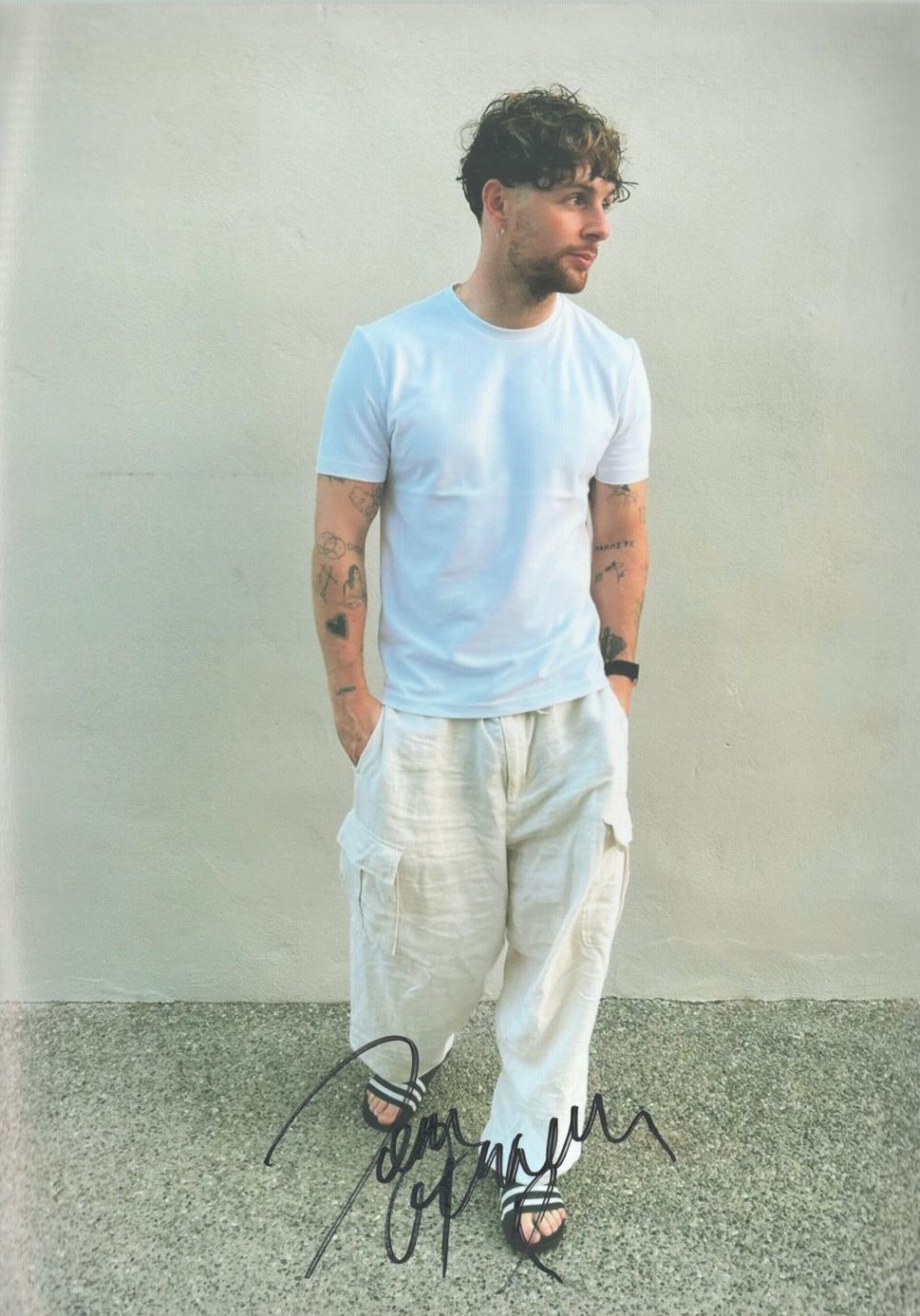 Lot 278: Tom Grenan signed 12x8inch colour photo. Good condition....