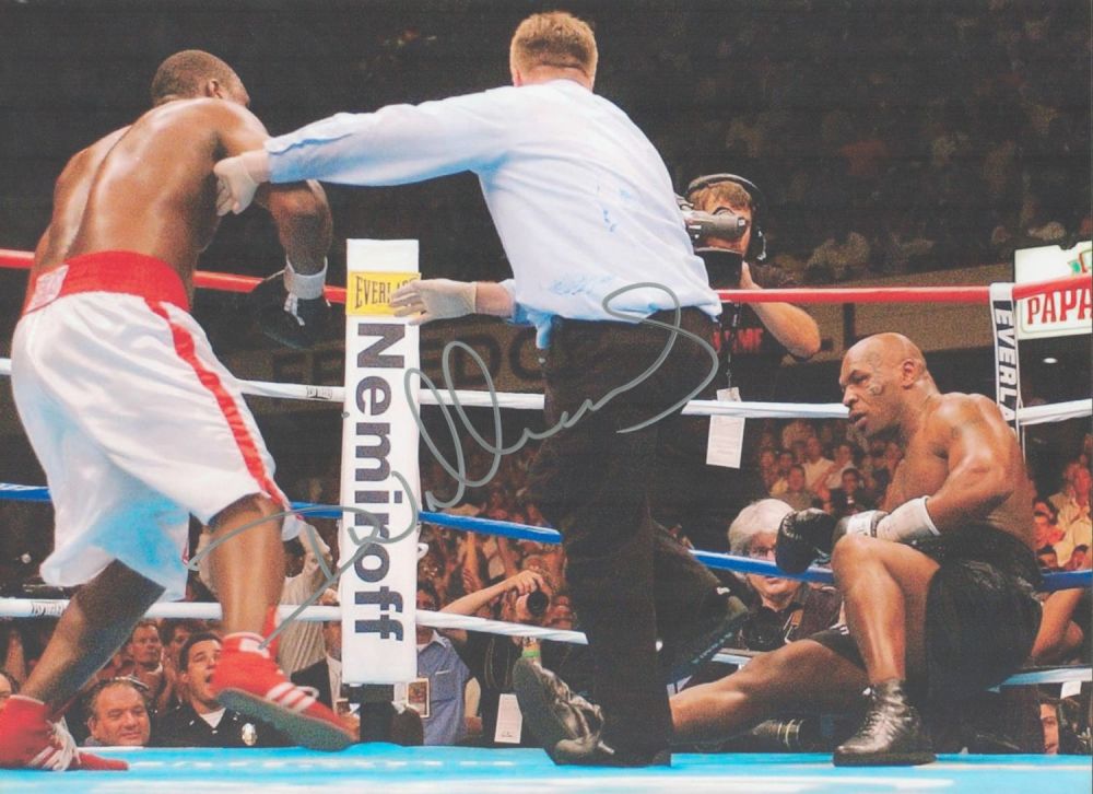 Lot 399: Boxing Danny Williams signed 16x12 colour photo pictured...