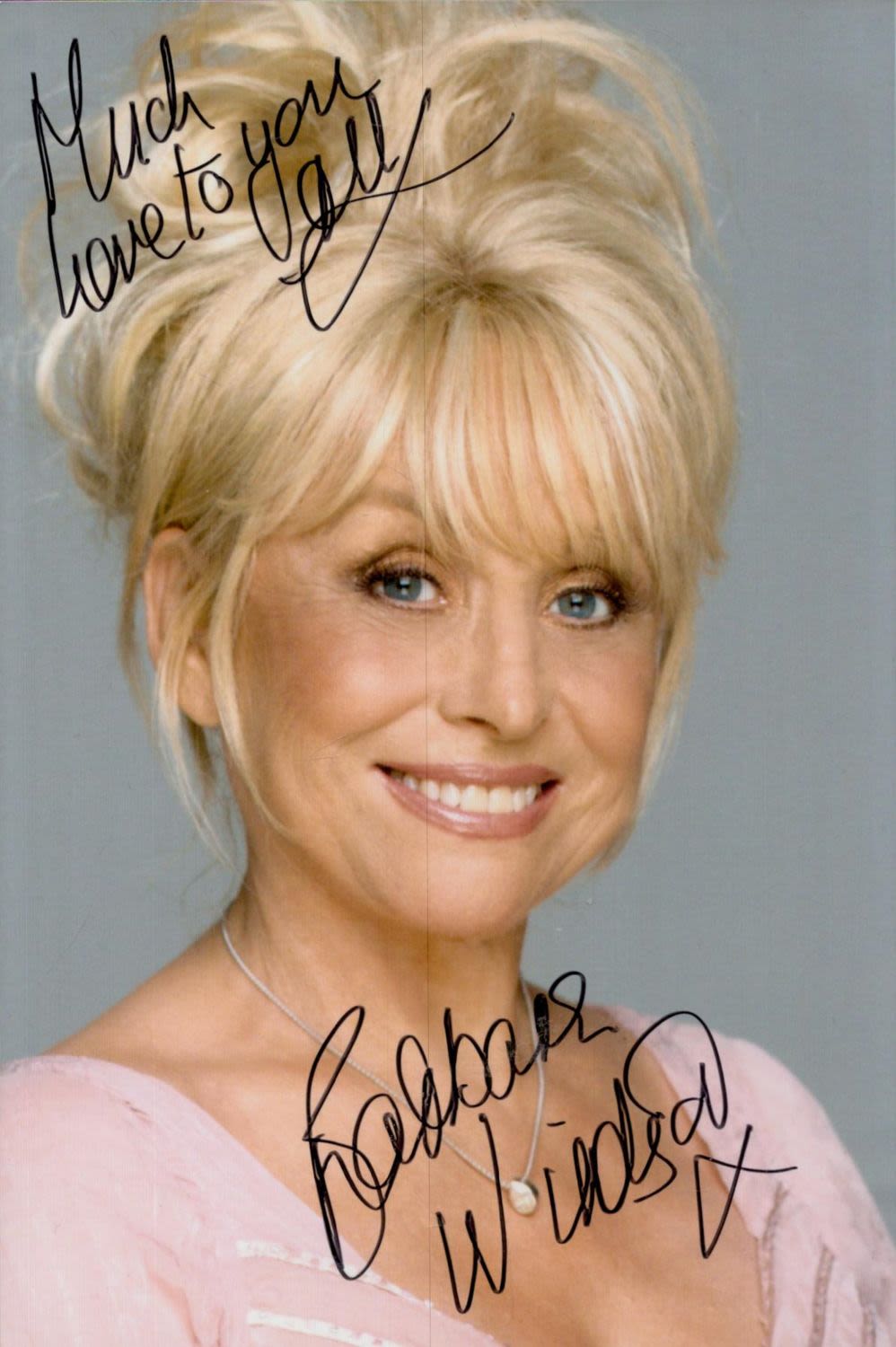 Lot 535: Barbara Windsor signed 6x4 inch colour photo. Good...