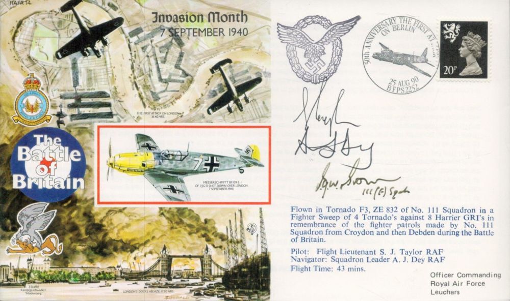 Lot 297: WW2 BOB fighter pilots Robert Oxspring 66 sqn...