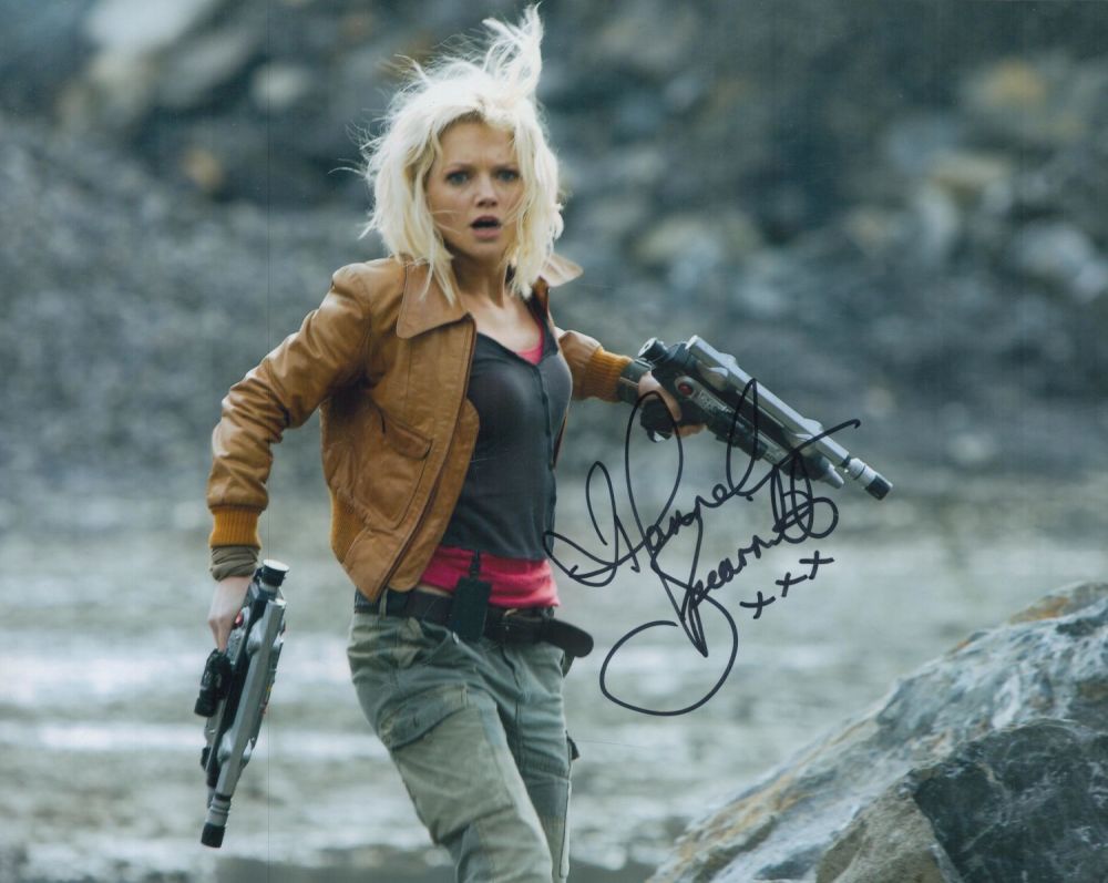 Lot 222: Hannah Spearritt signed 10x8 inch colour photo. Good...