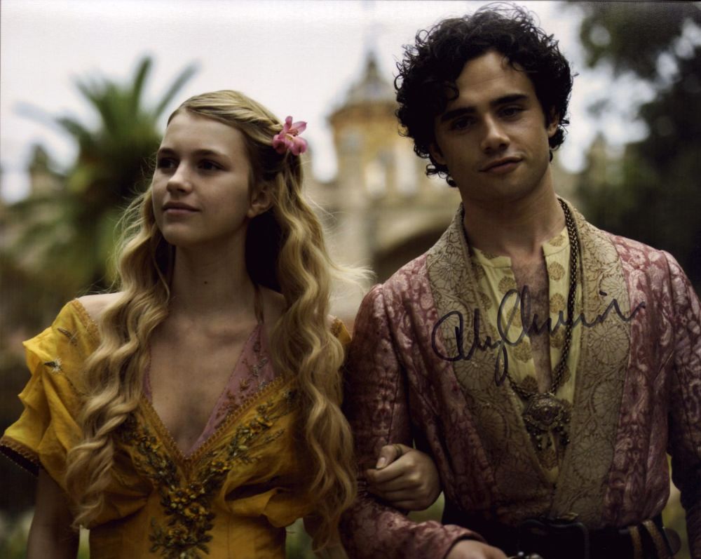 Lot 253: Toby Sebastian signed 10x8 inch colour photo. Good...