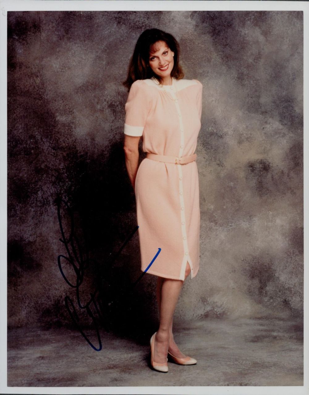 Lot 206: Lesley Anne Warren signed 10x8inch colour photo. Good...