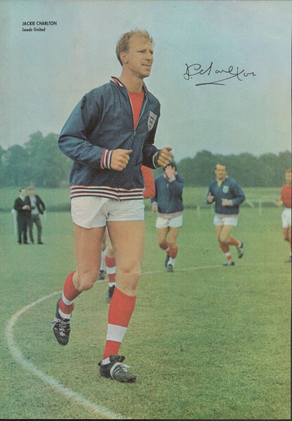 Lot 209: Jack Charlton signed A4 colour magazine page. 1966...