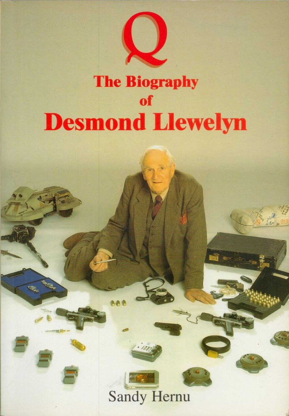 Lot 298: Desmond Llewellyn - large softback biography by Sandy...