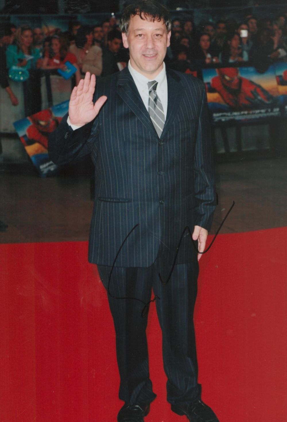 Lot 302: Sam Raimi signed Colour Photo 12x8 inch. Is...