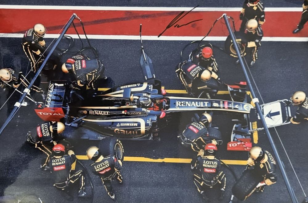 Lot 328: Nick Heidfeld signed Colour Photo 12x8 Inch. Is...