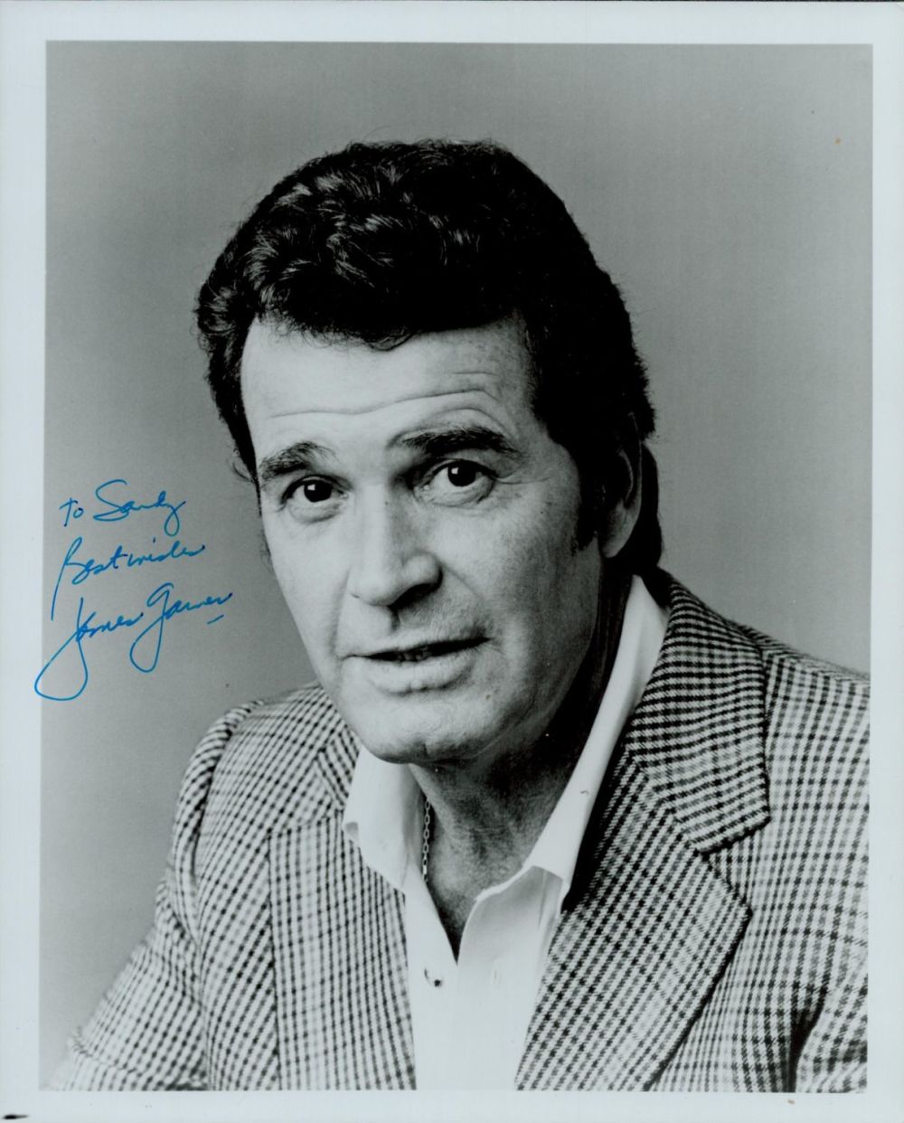 Lot 684: James Garner signed 10x8inch black and white photo....