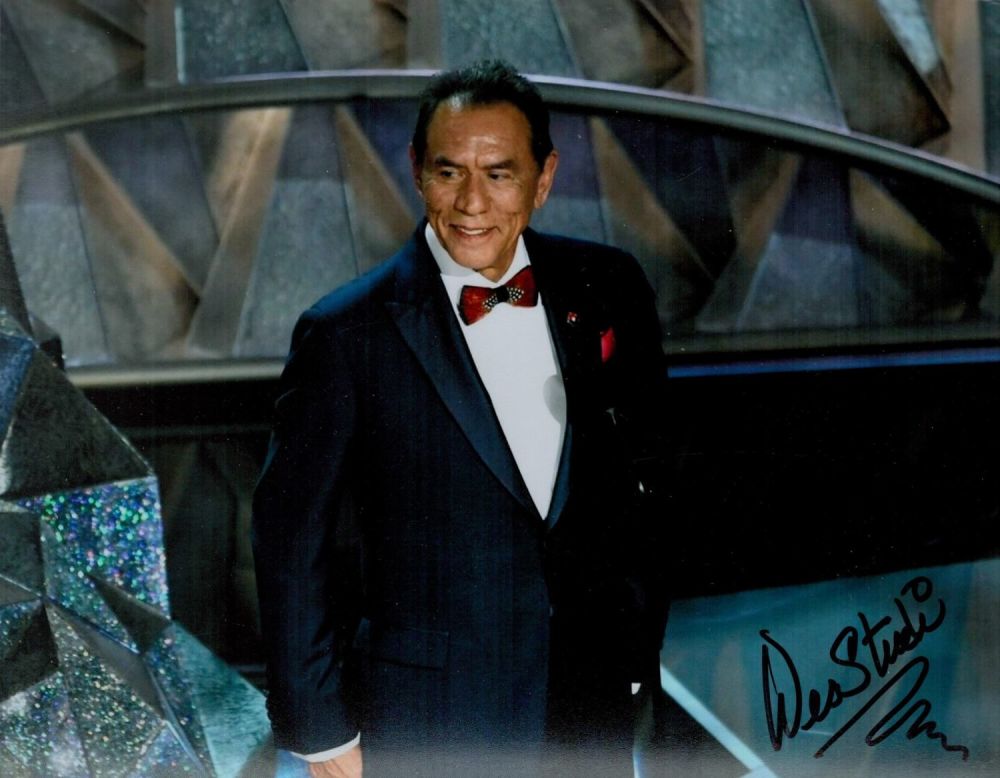 Lot 703: Wes Stufi signed 10x8inch colour photo. Good condition....