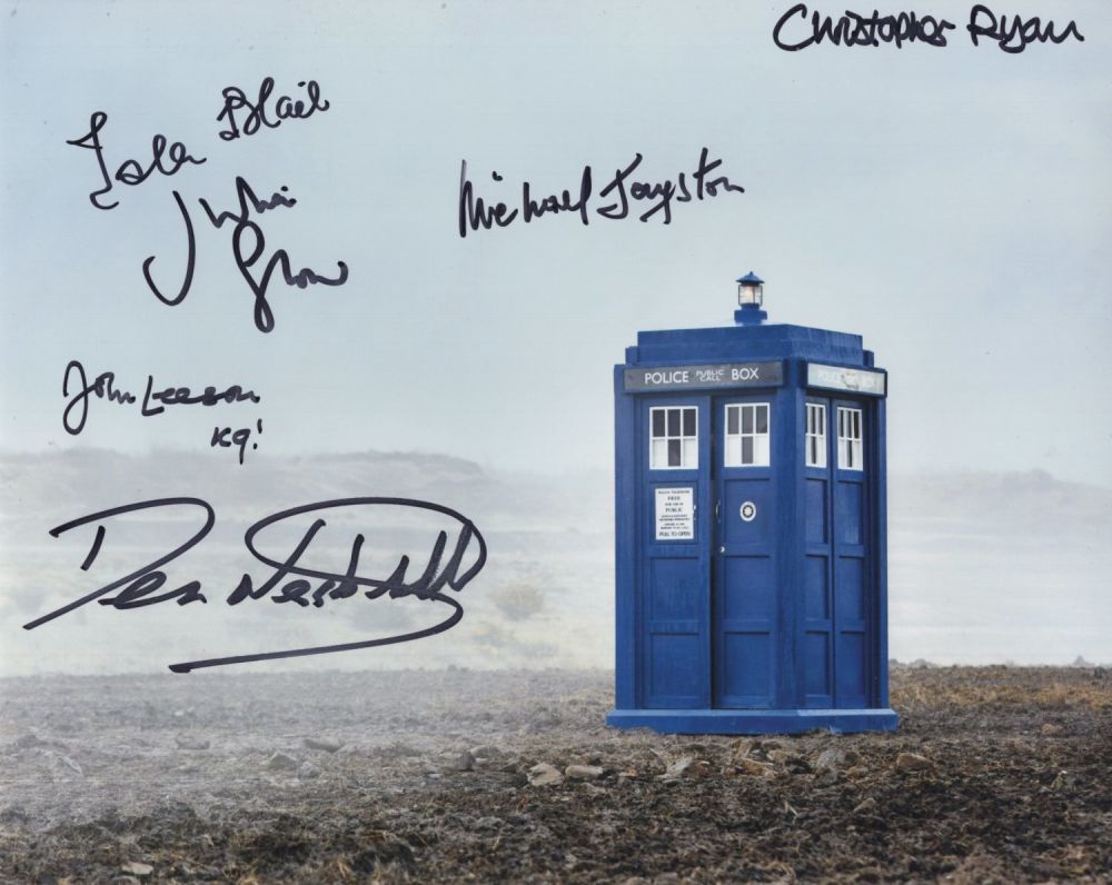 Lot 325: Doctor Who 8x10 inch photo signed by 6...