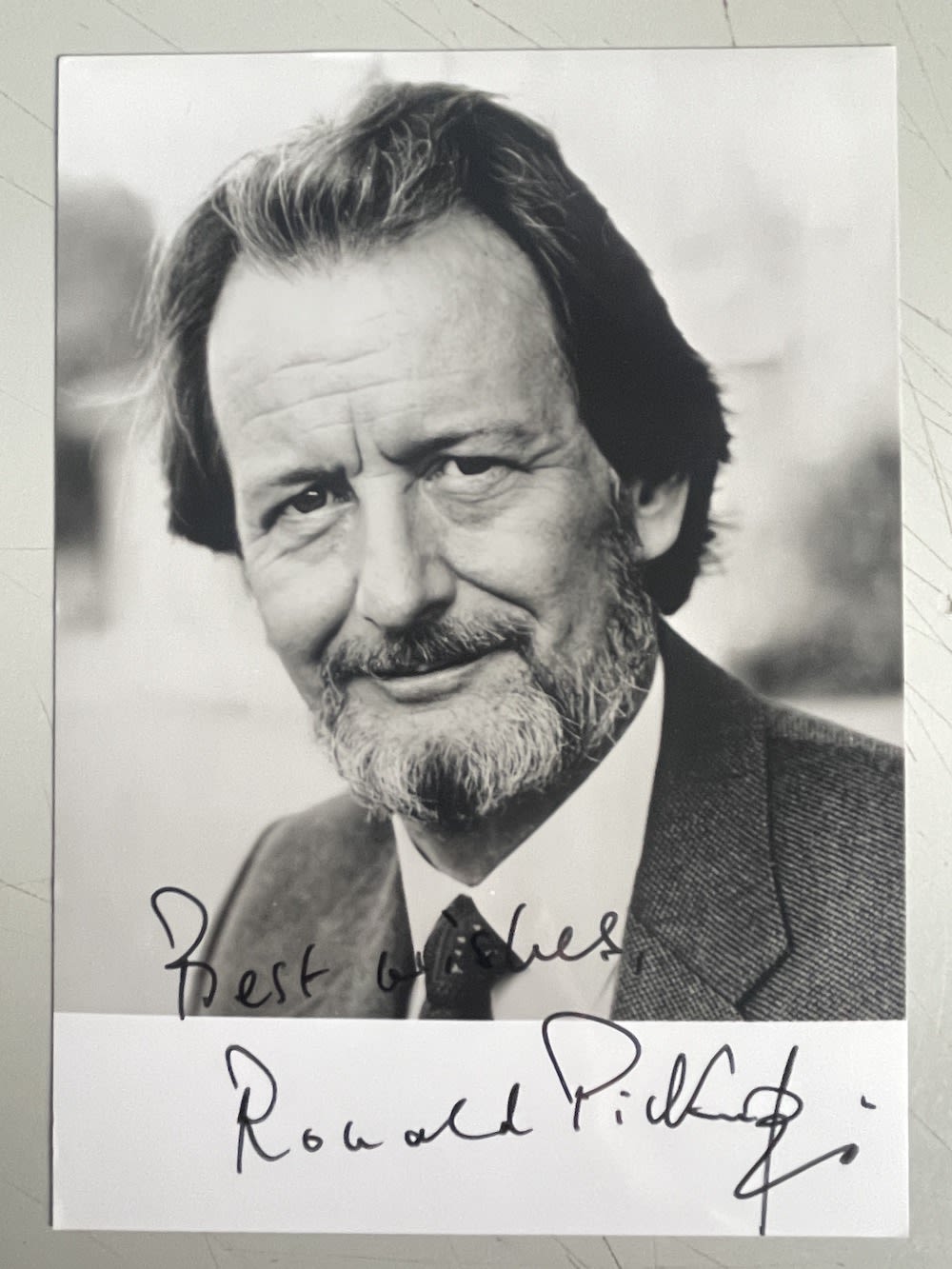 Lot 145: Ronald Pickup Late Great Actor Dr Who 7x5...