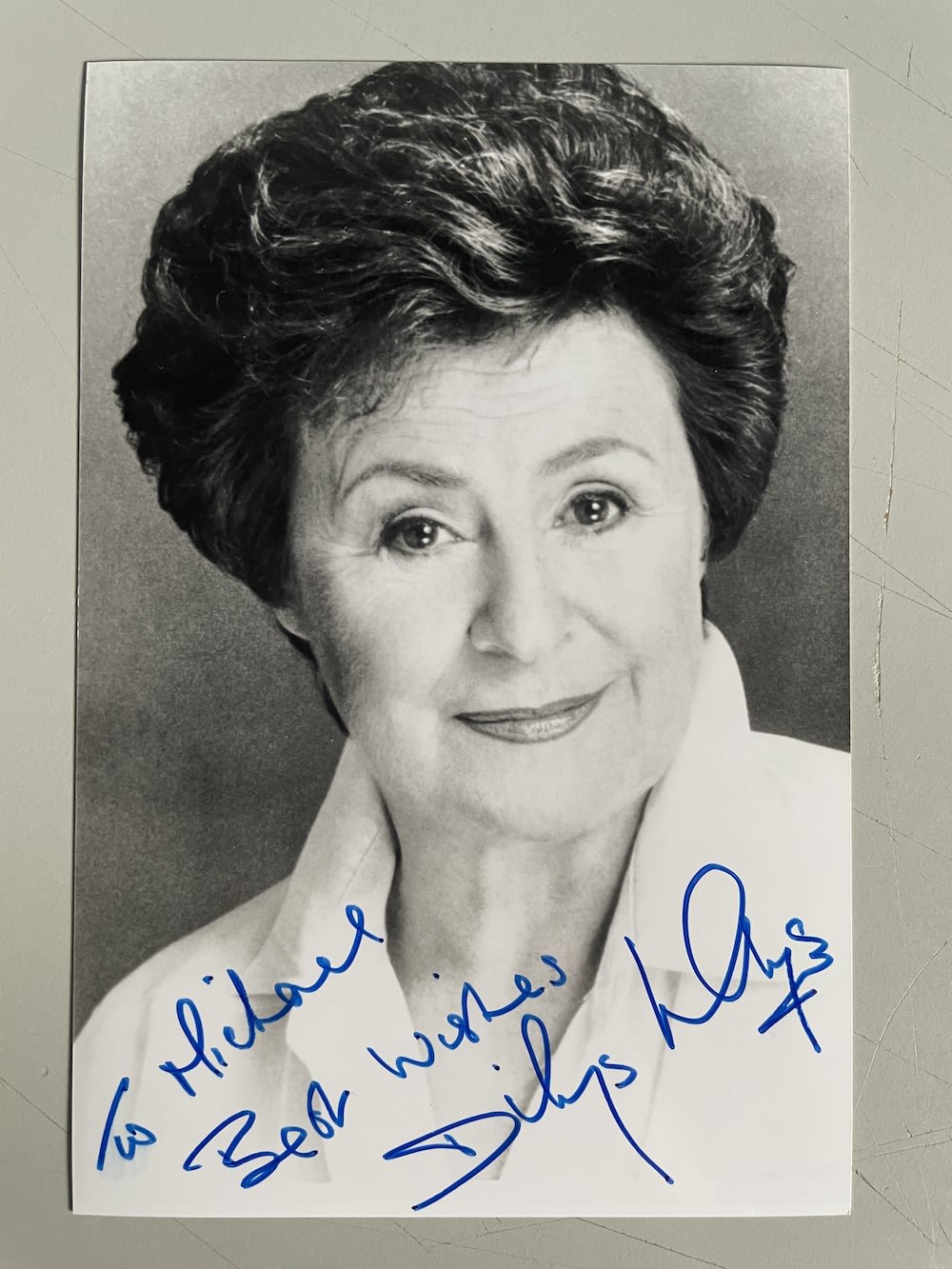 Lot 217: Dilys Laye Late Great Carry On Actress 7x5...