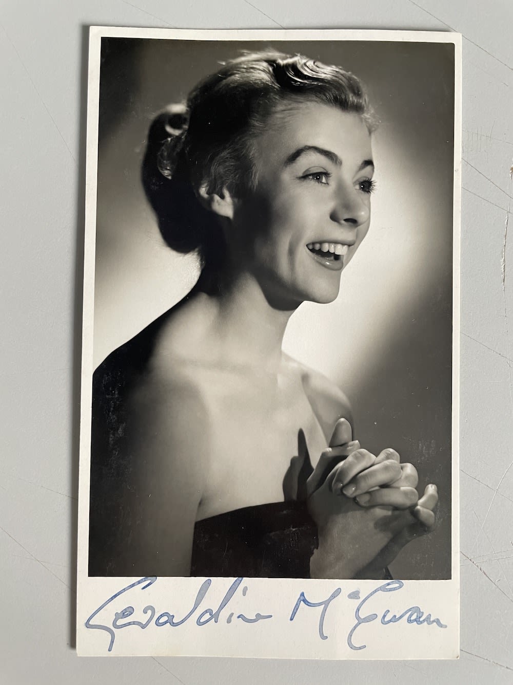 Lot 218: Geraldine McEwan Late Great British Actress vintage 6x4...
