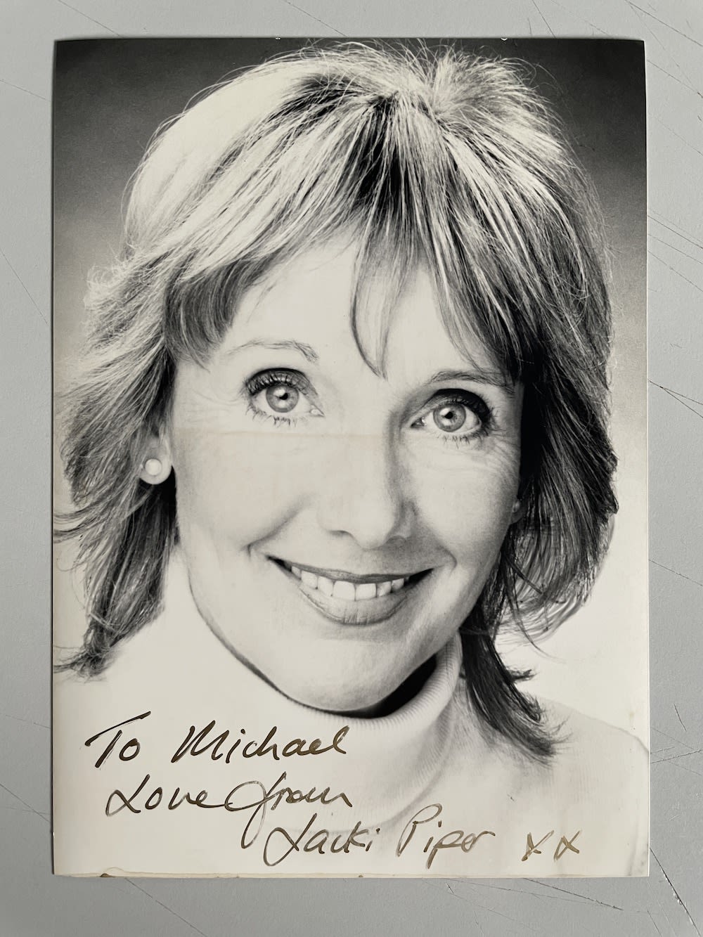 Lot 220: Jacki Piper Carry On Film Actress 6x4 inch...