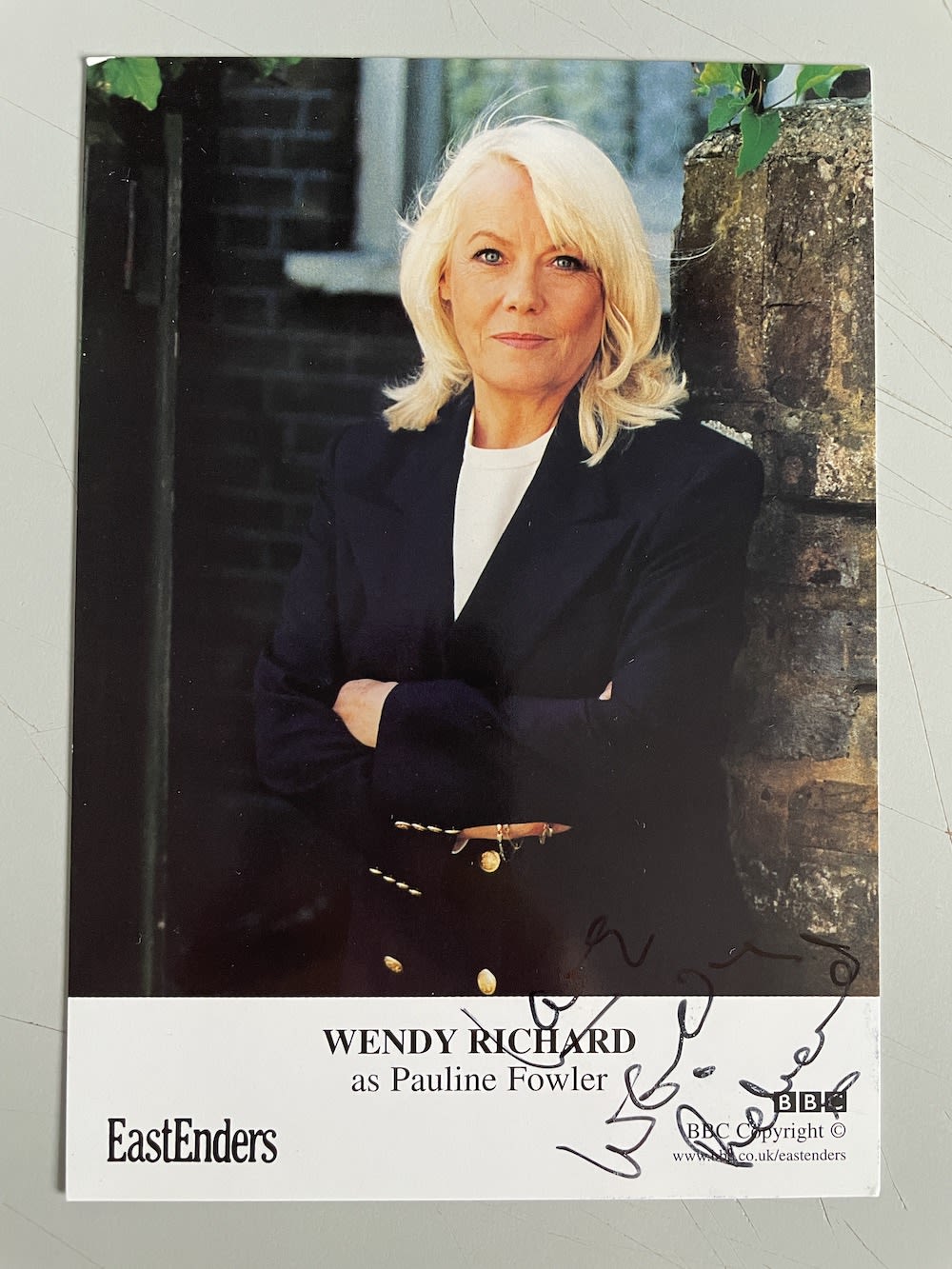 Lot 221: Wendy Richard EastEnders Carry On Actress 6x4 inch...