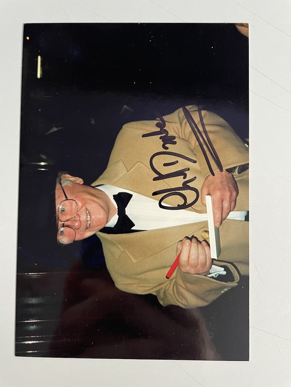 Lot 229: Charlie Drake Legendary Comedy Entertainer 6x4 inch signed...