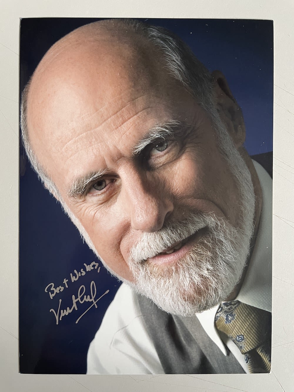 Lot 250: Vint Cerf American Internet Pioneer 7x5 inch signed...