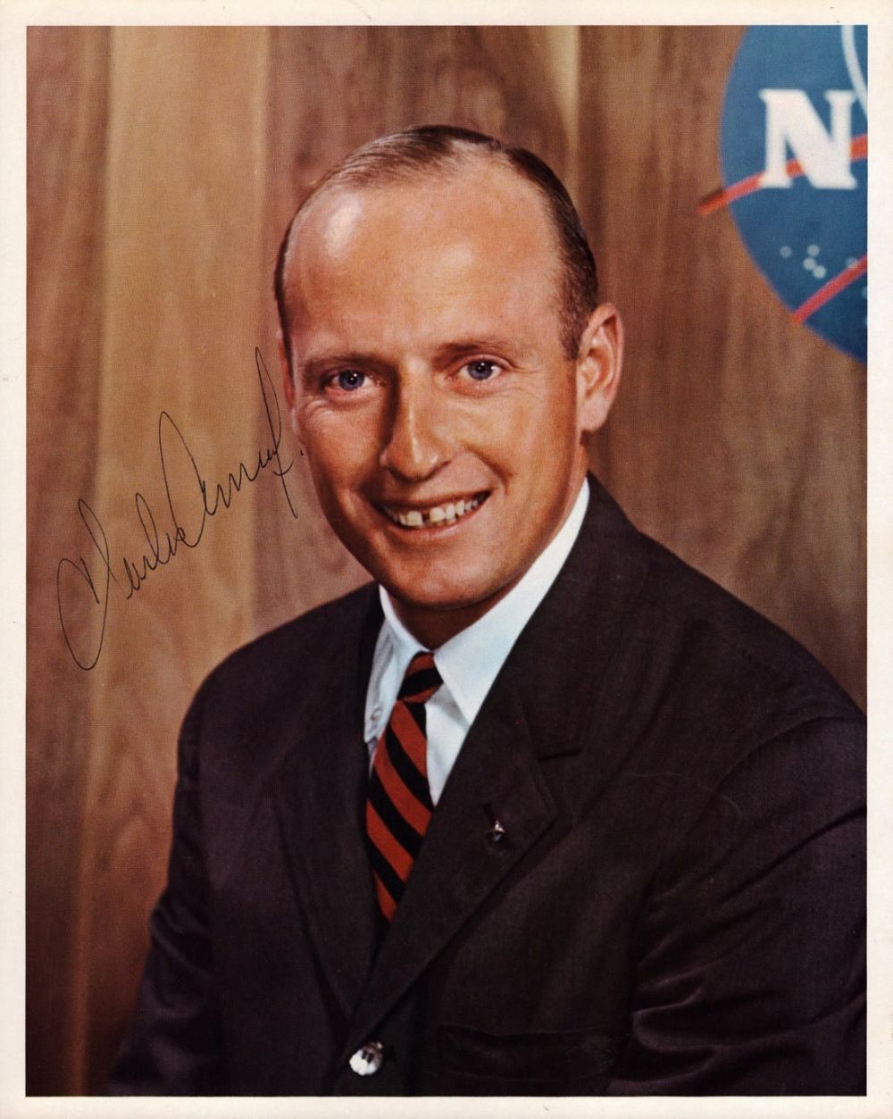 Lot 85: Charles Conrad JR signed 10x8 inch NASA colour...