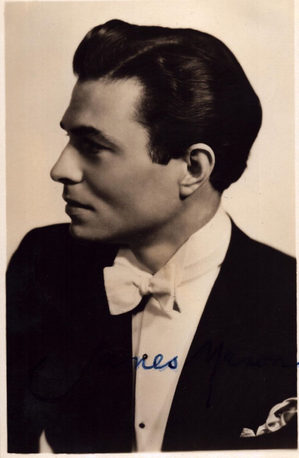 Lot 139: James Mason signed 6x4inch black and white photo....