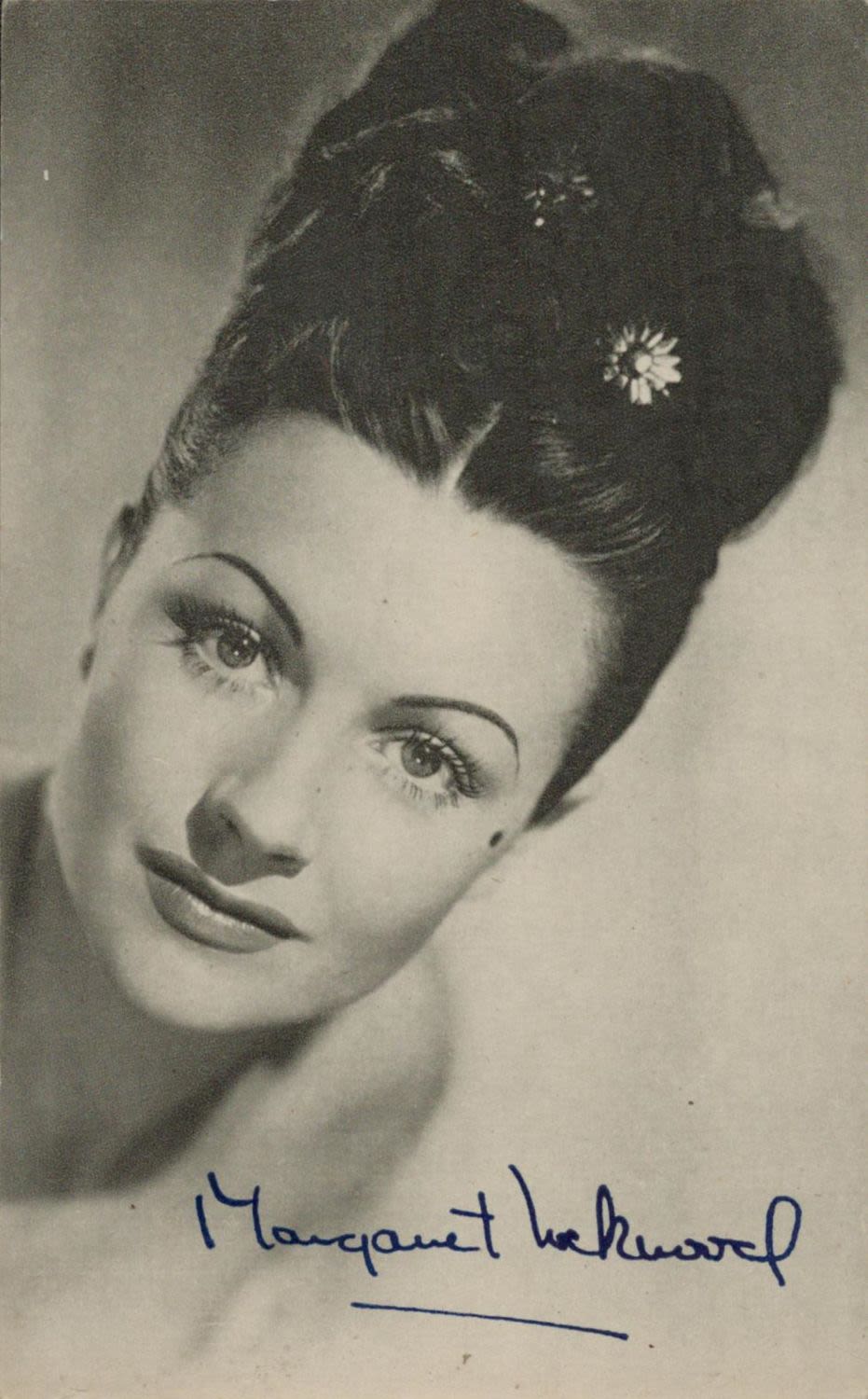 Lot 287: Margaret Lockwood signed vintage Black & White Photo...
