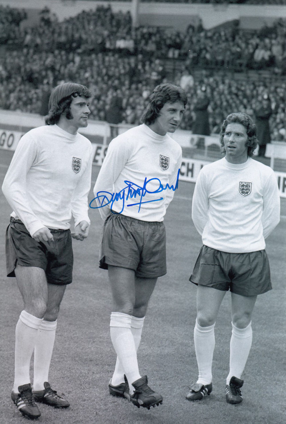 Lot 303: Autographed ROY McFARLAND 12 x 8 photo :...