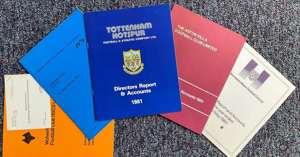 Lot 302: Sport Fantastic Football Collection of 5 Report and...