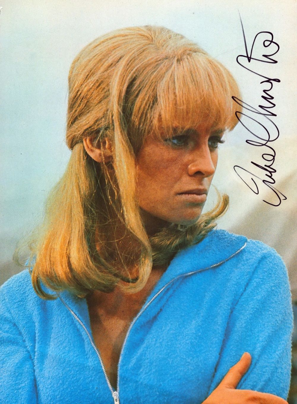 Lot 362: Julie Christie signed 10x7 inch approx colour magazine...