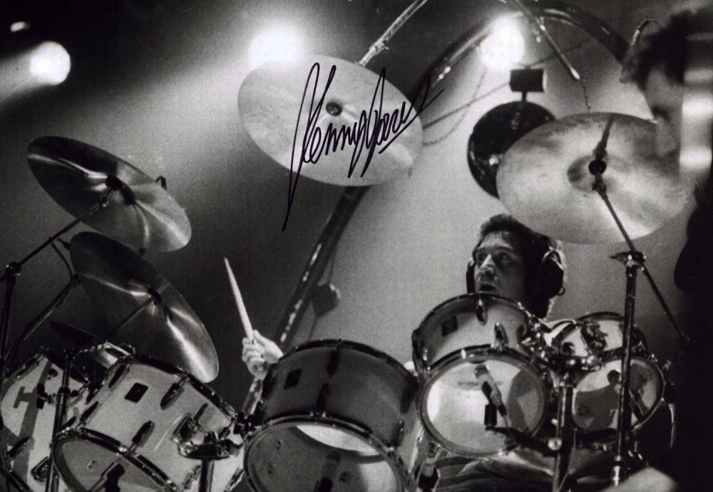 Lot 374: Kenny Jones signed 12x8inch black and white photo....